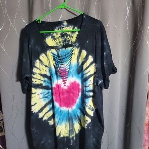 Torrid V-neck heart tie dye